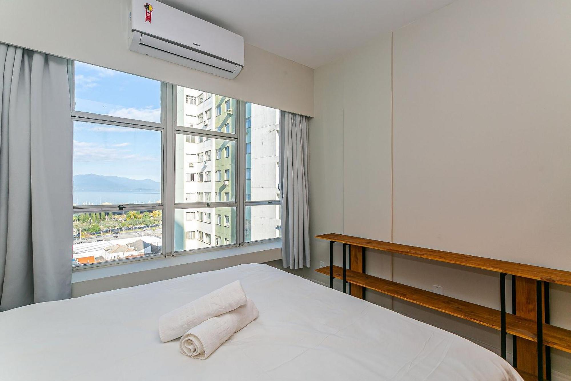 Aptos Modernos No Centro De Floripa - Vlr Florianopolis Exterior photo