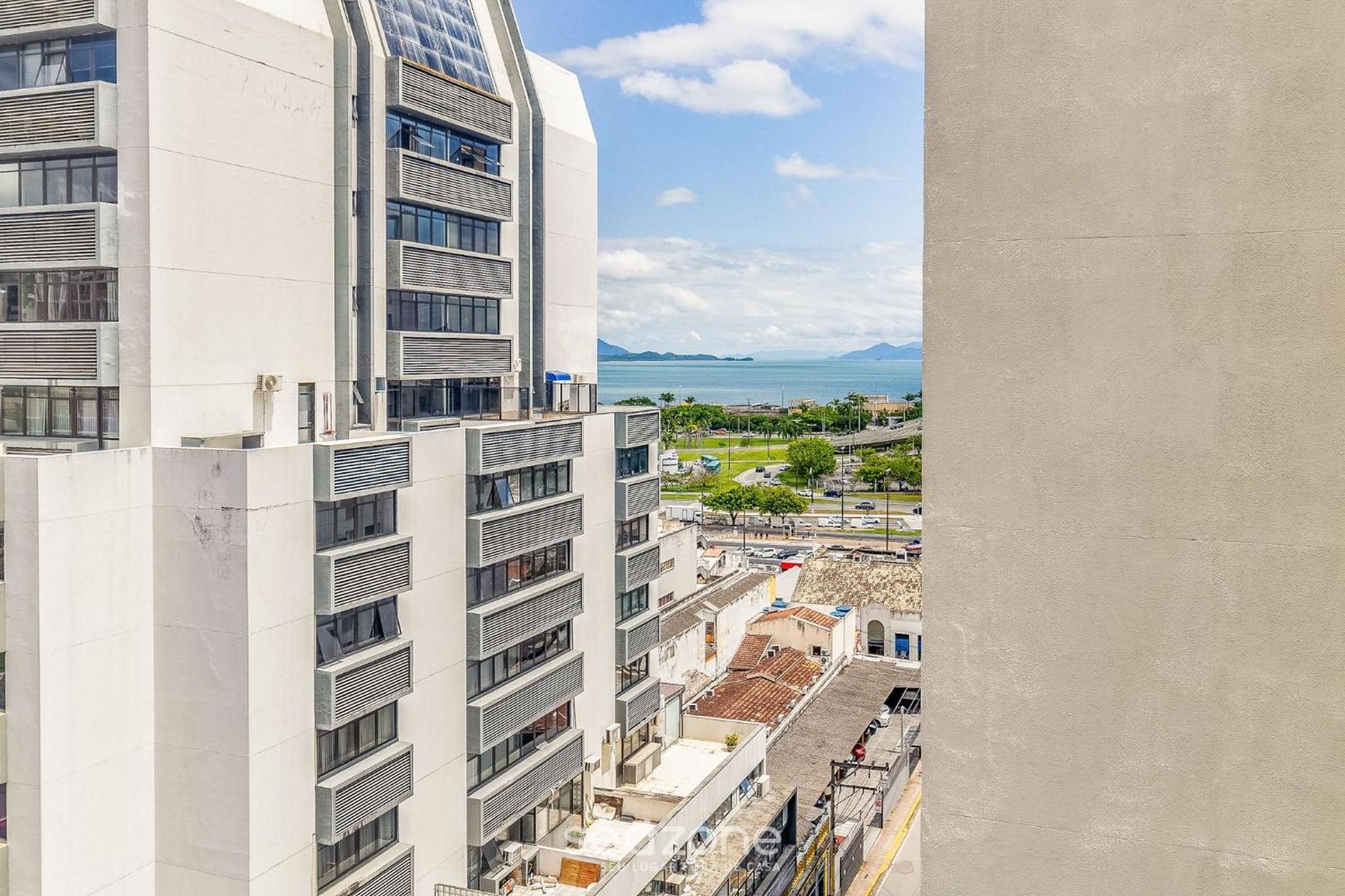 Aptos Modernos No Centro De Floripa - Vlr Florianopolis Exterior photo